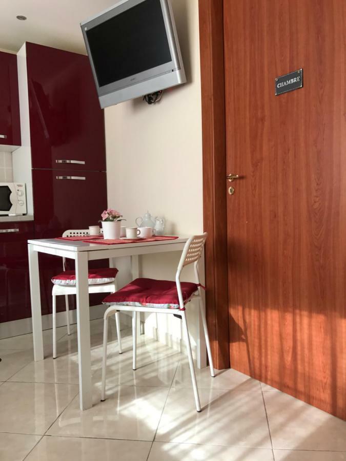 Casa Lucia Villa Наполи Екстериор снимка
